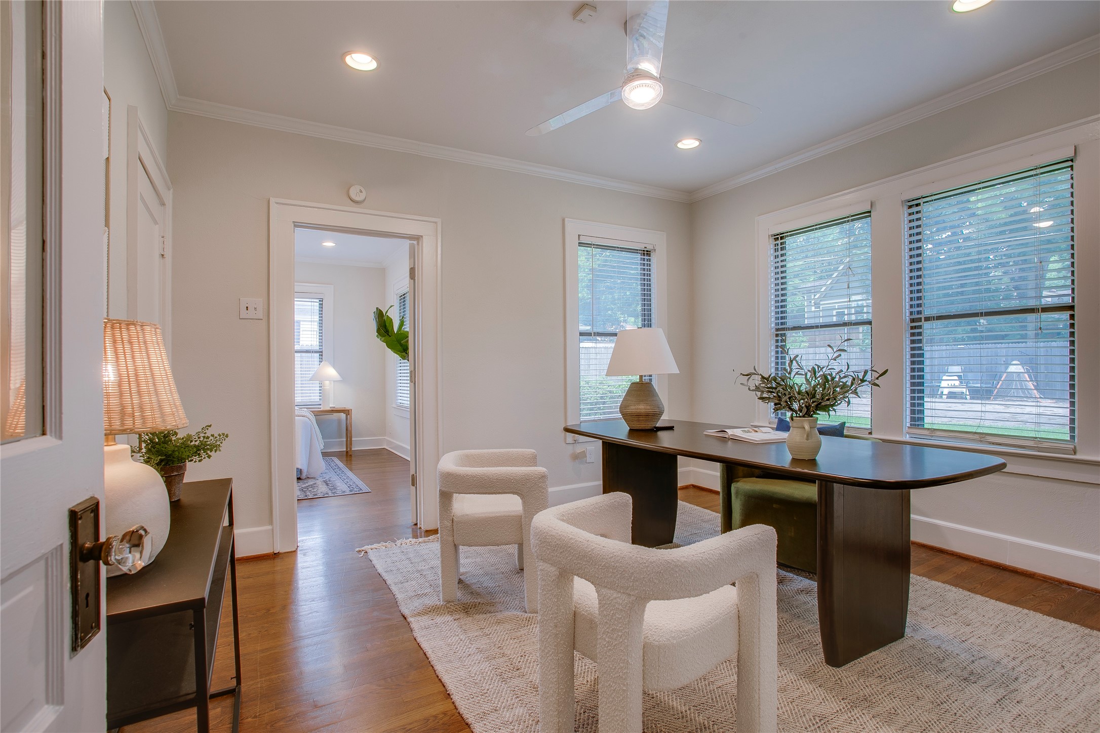 1111 N Winnetka Avenue Dallas TX 75208
