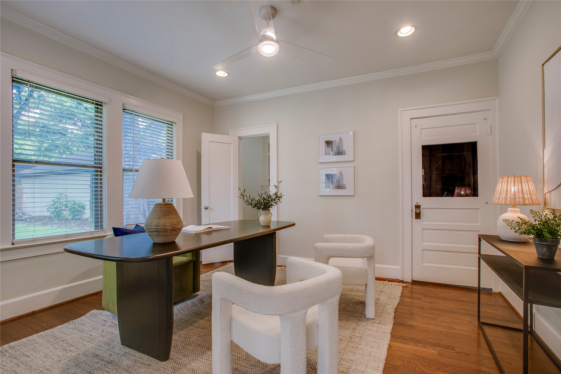 1111 N Winnetka Avenue Dallas TX 75208