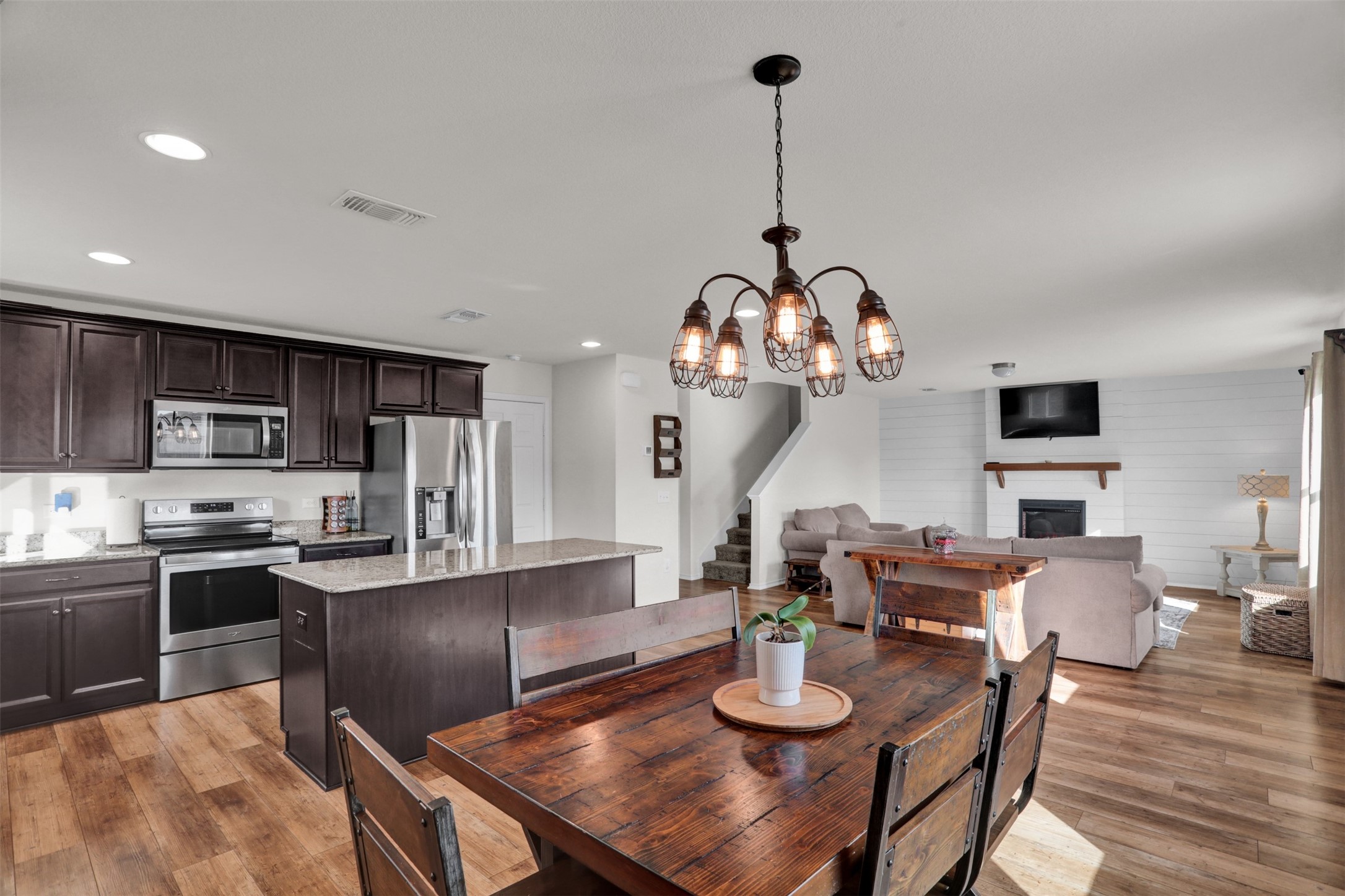 1340 Waggoner Drive Aubrey TX 76227