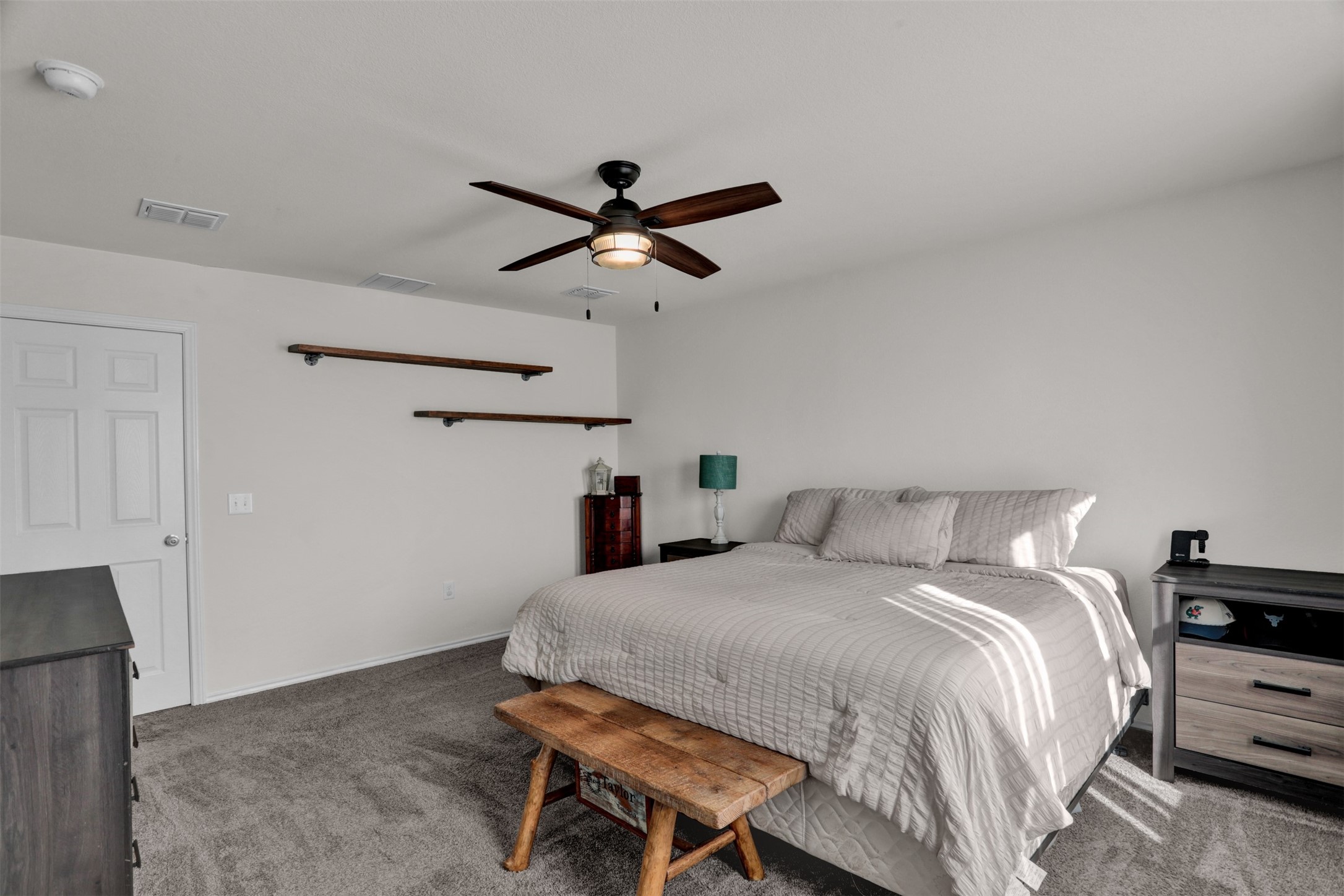 1340 Waggoner Drive Aubrey TX 76227