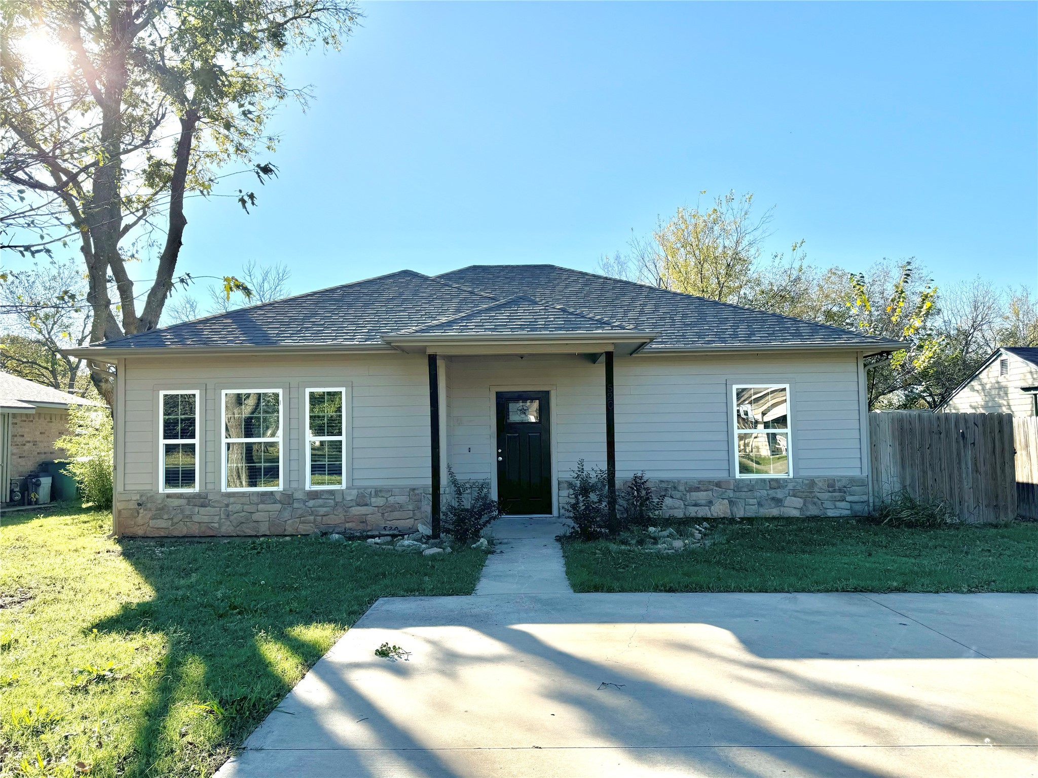 520 N Andrews Avenue Sherman TX 75090