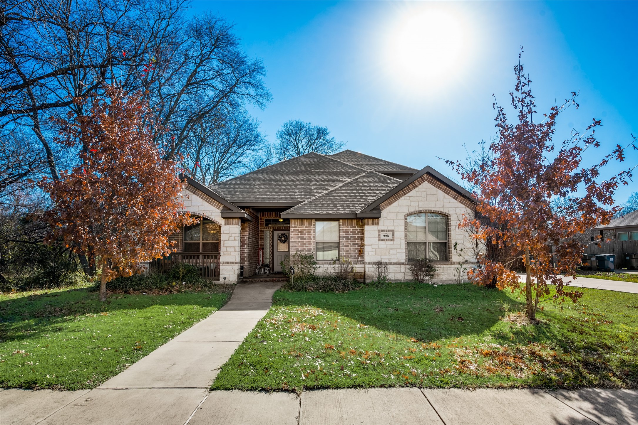 928 Blue Quail Run Glenn Heights TX 75154