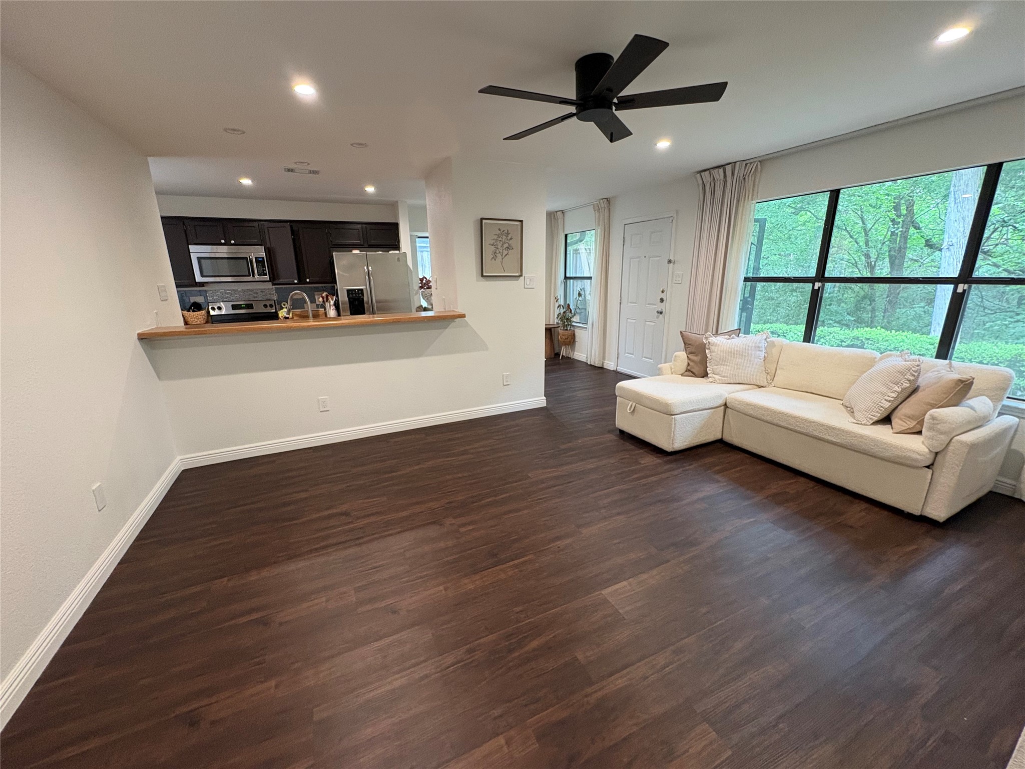 6923 Rolling Creek Lane Dallas TX 75236