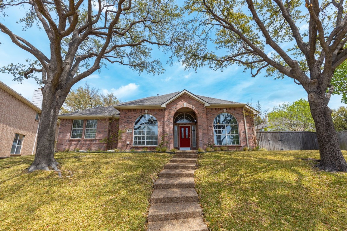 2420 Queens Court Carrollton TX 75006