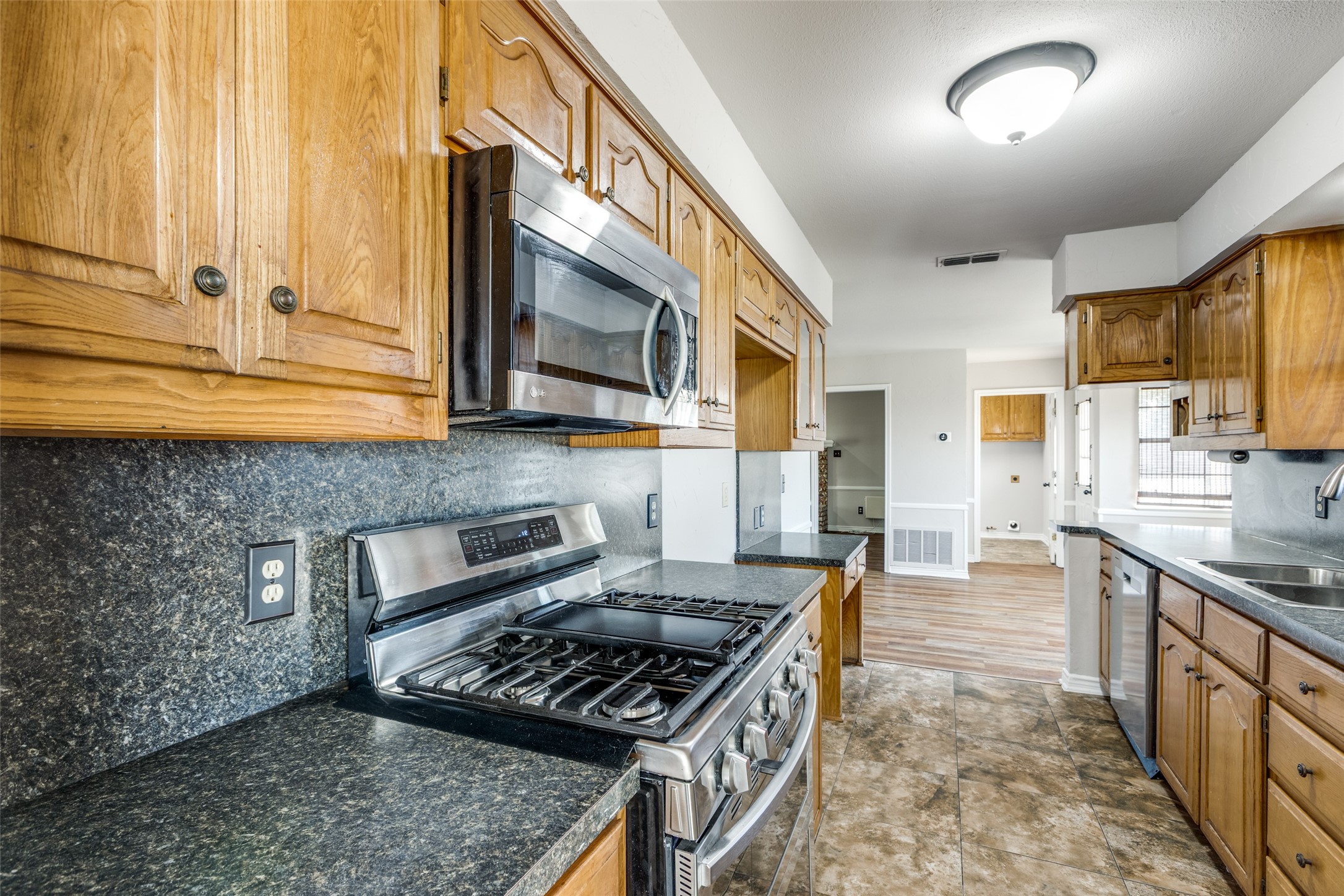 20240 Willow Glade Circle Pilot Point TX 76258