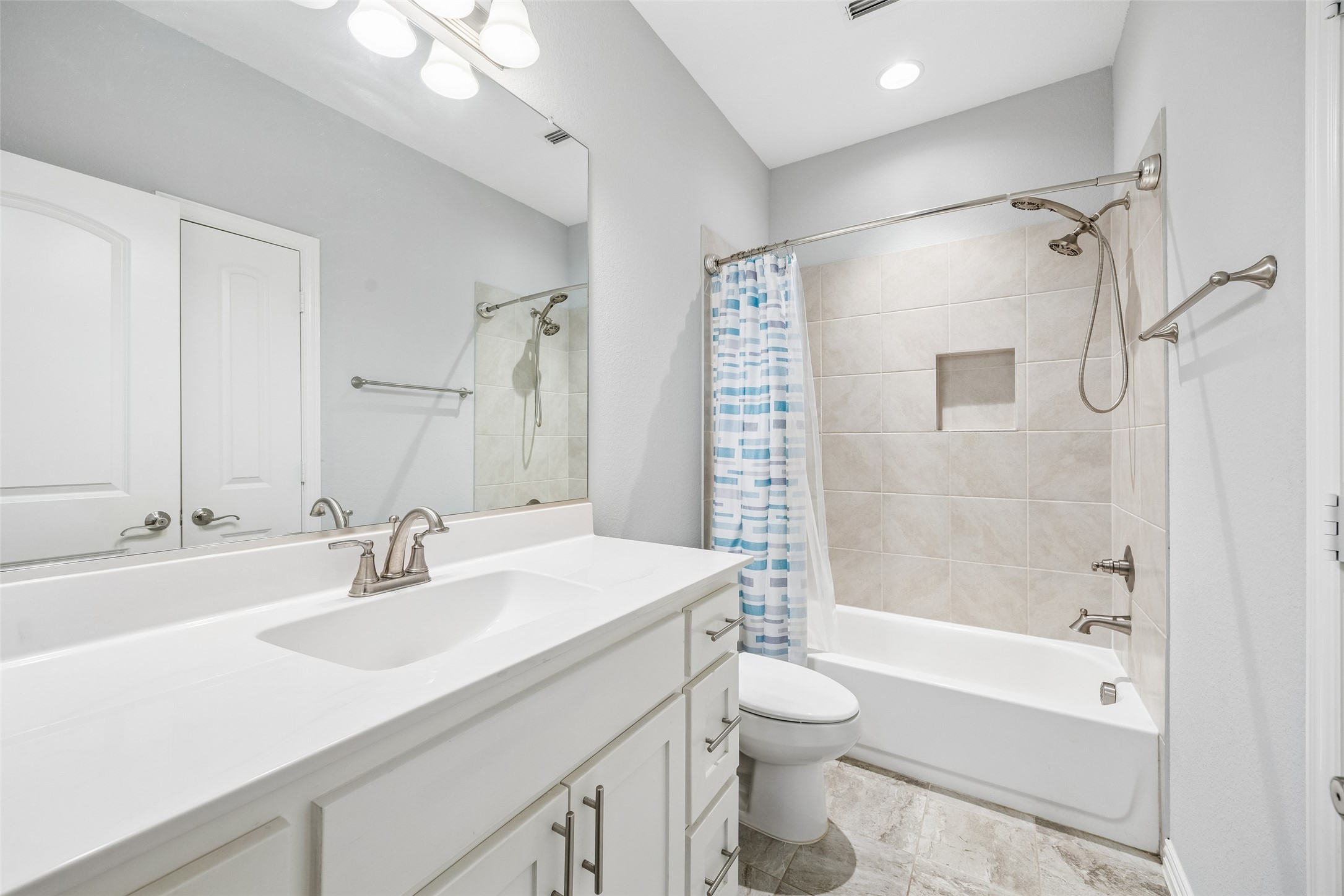 2015 Alps Court Cedar Hill TX 75104