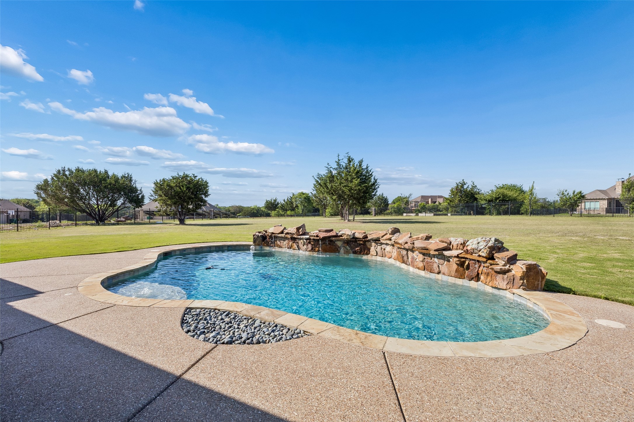 2015 Alps Court Cedar Hill TX 75104