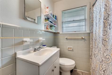 1313 Daisy Lane Irving TX 75061