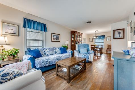 1313 Daisy Lane Irving TX 75061