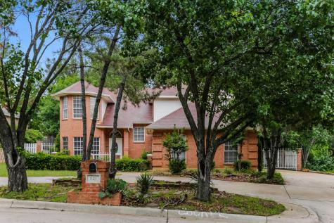821 Twin Creek Drive Mansfield TX 76063