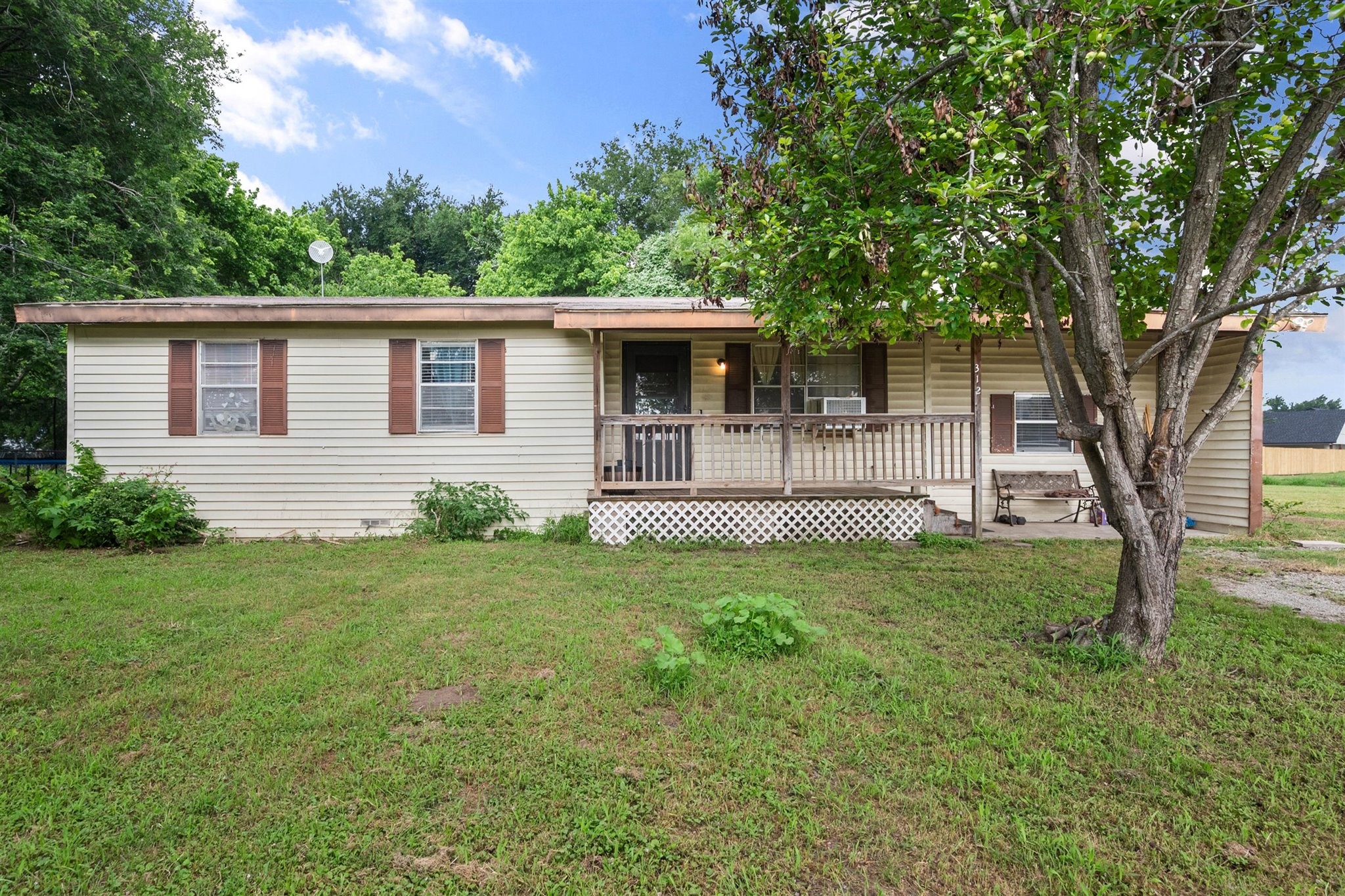 312 N Spikes Road Corsicana TX 75110