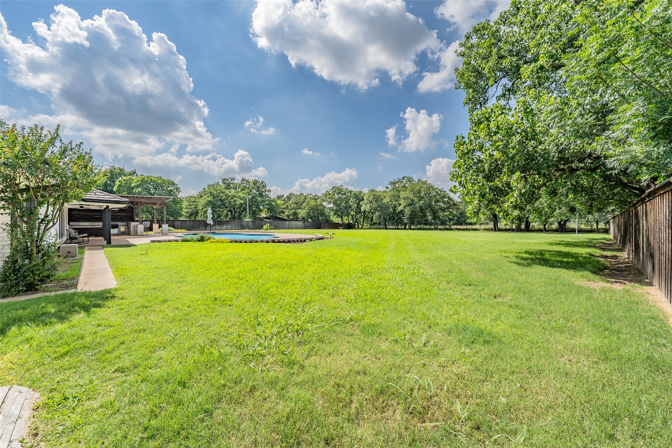 224 Bob White Trail Burleson TX 76028
