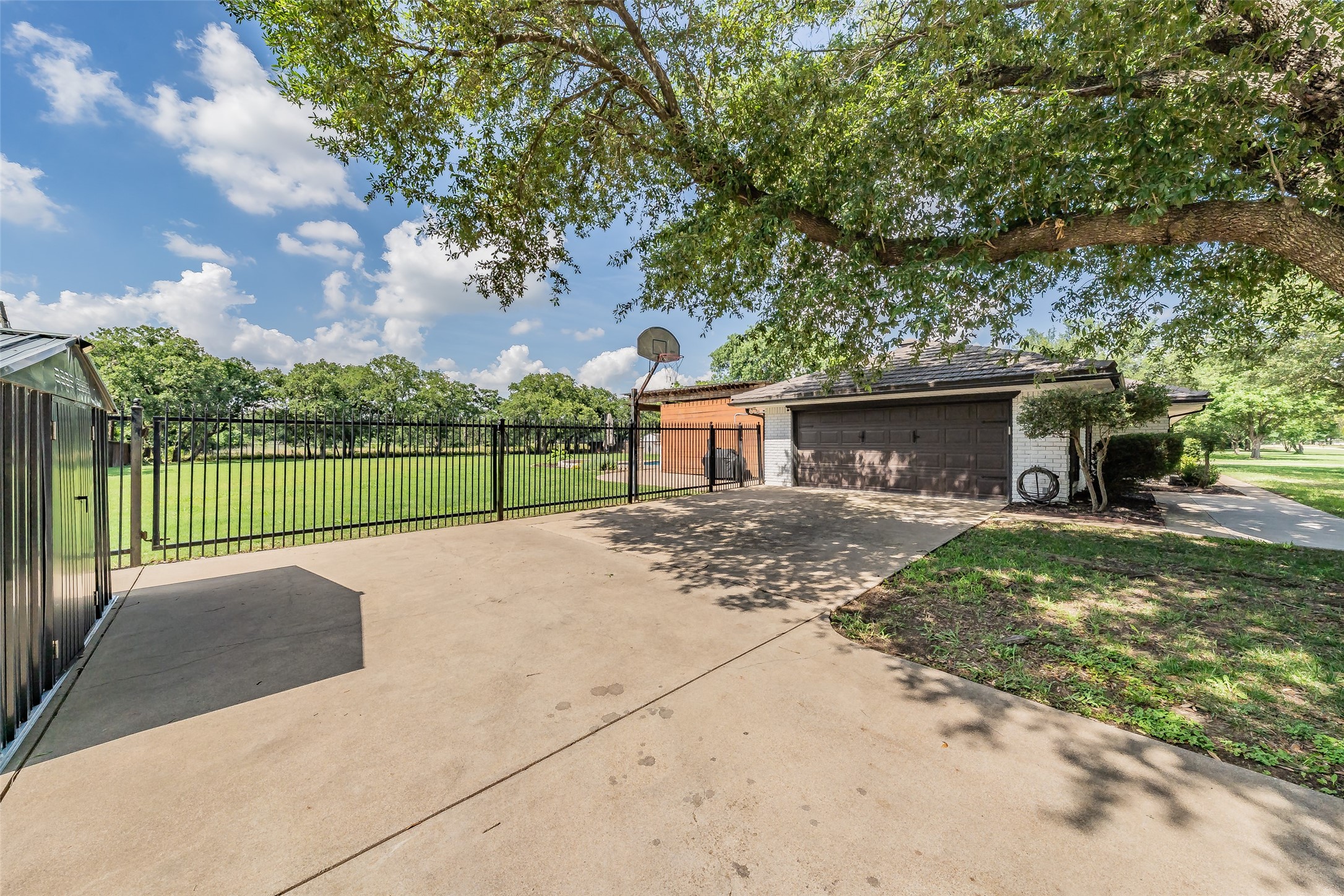 224 Bob White Trail Burleson TX 76028