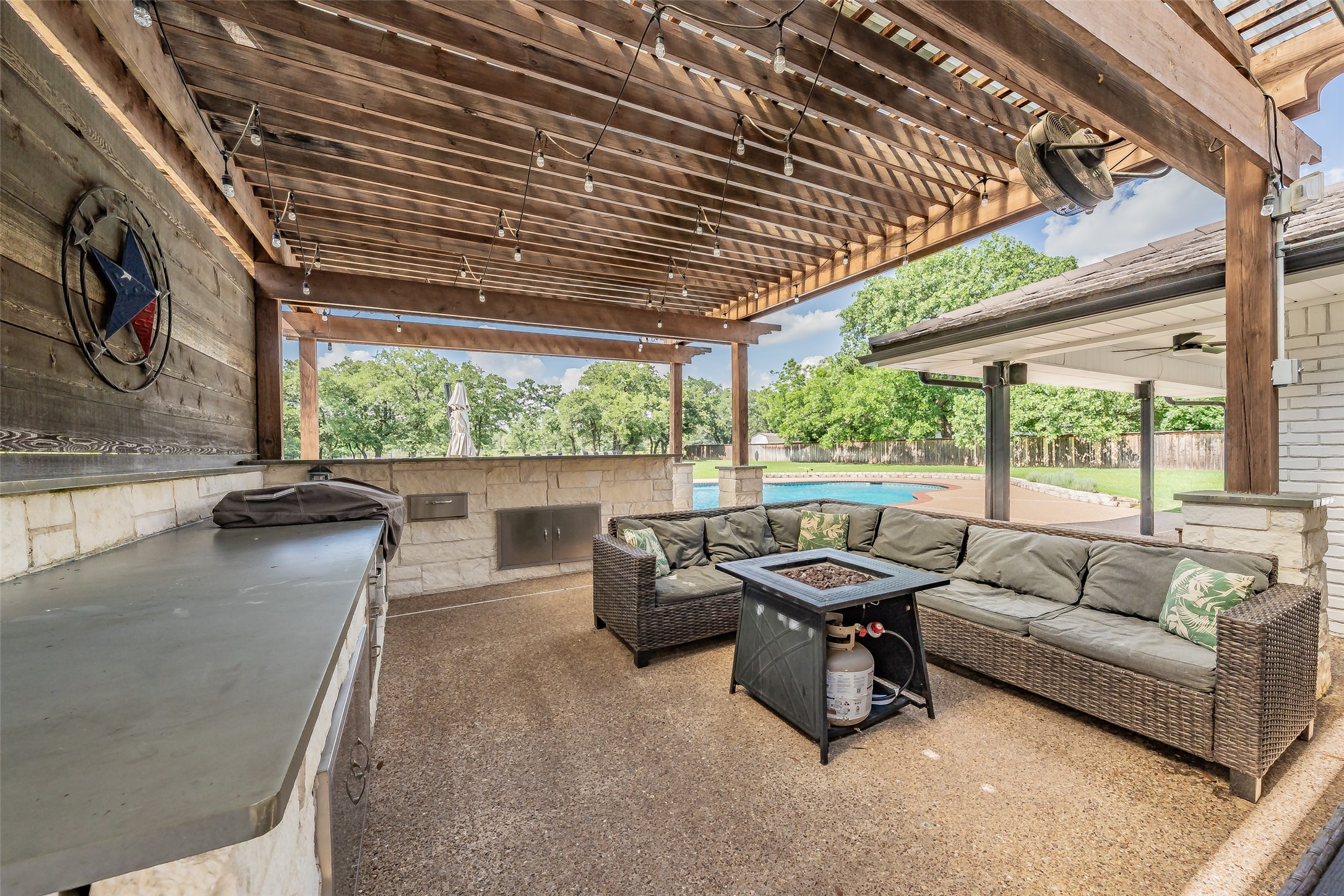 224 Bob White Trail Burleson TX 76028