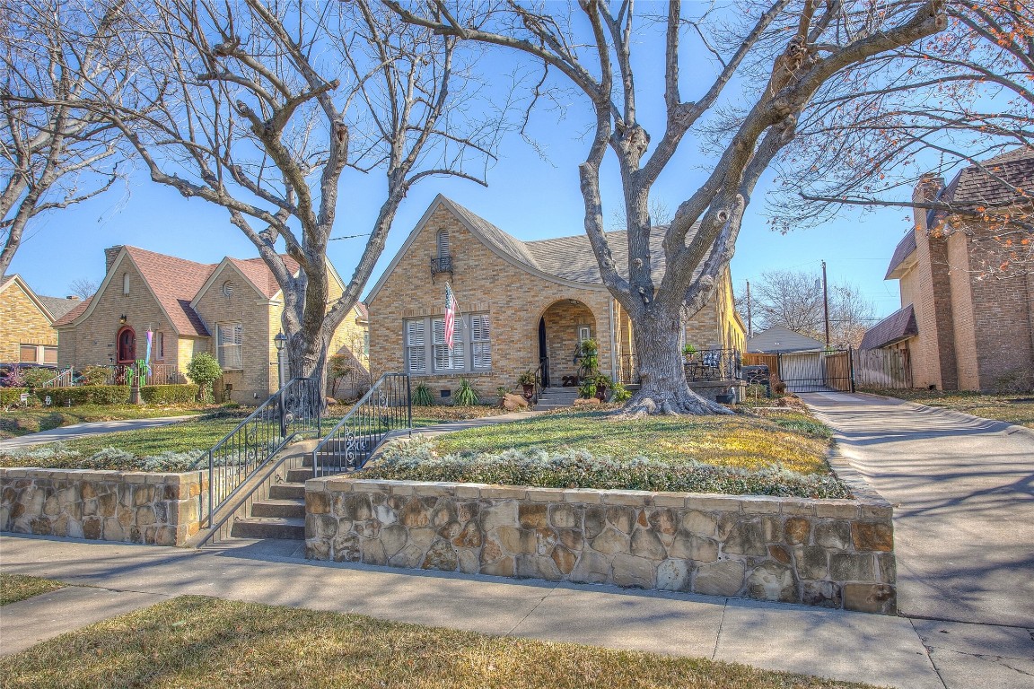2309 Tremont Avenue Fort Worth TX 76107