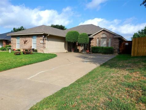 505 Larkspur Court Burleson TX 76028