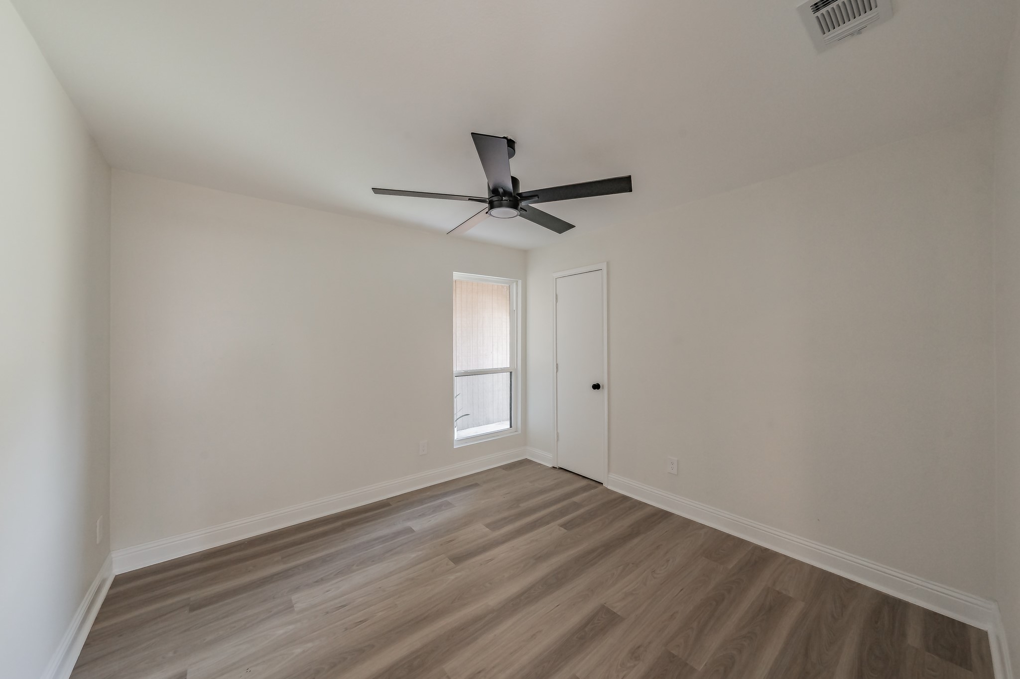 1946 Chesham Drive Carrollton TX 75007
