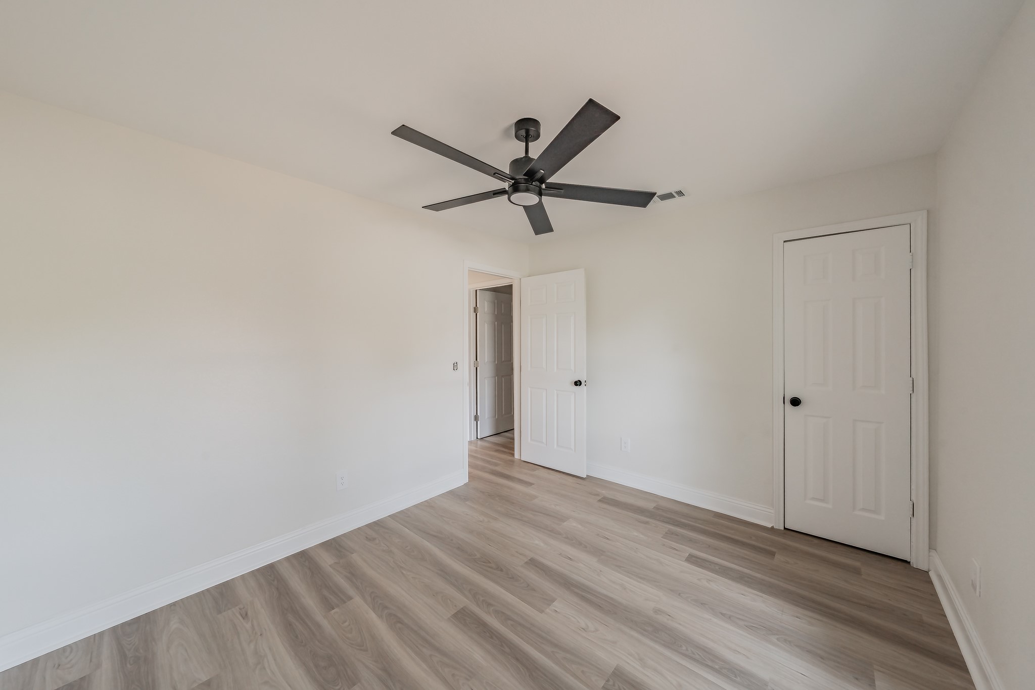 1946 Chesham Drive Carrollton TX 75007