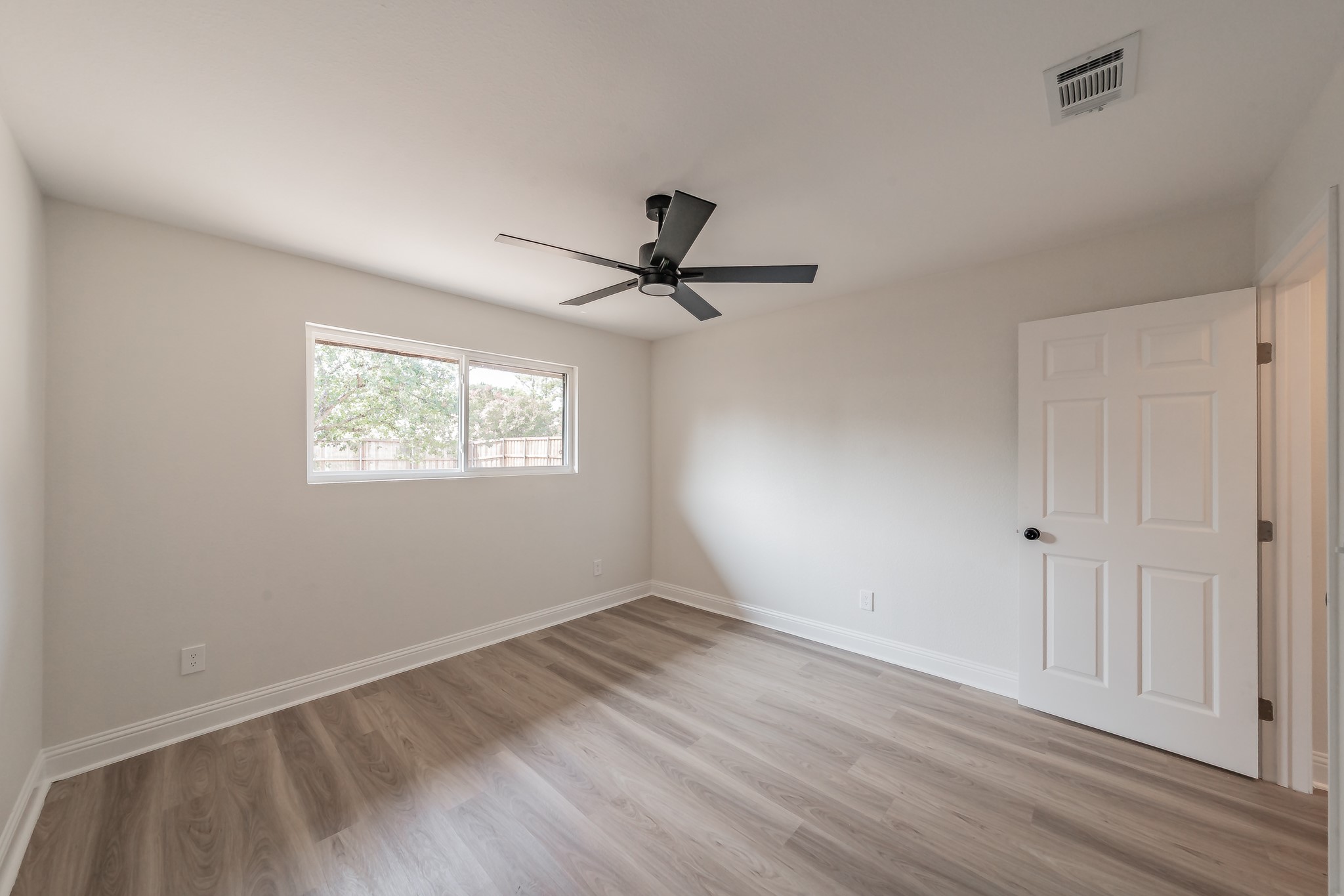 1946 Chesham Drive Carrollton TX 75007