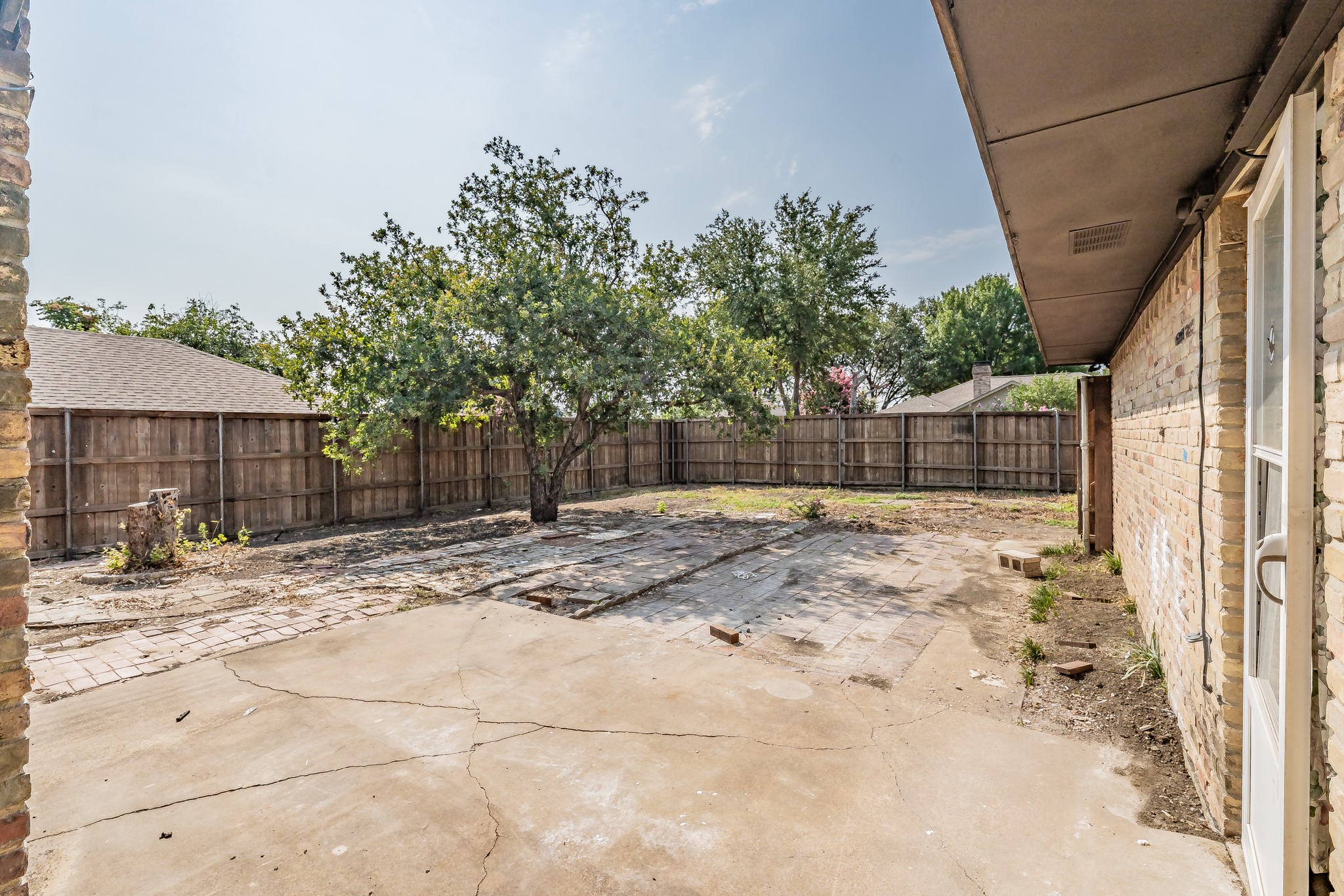 1946 Chesham Drive Carrollton TX 75007
