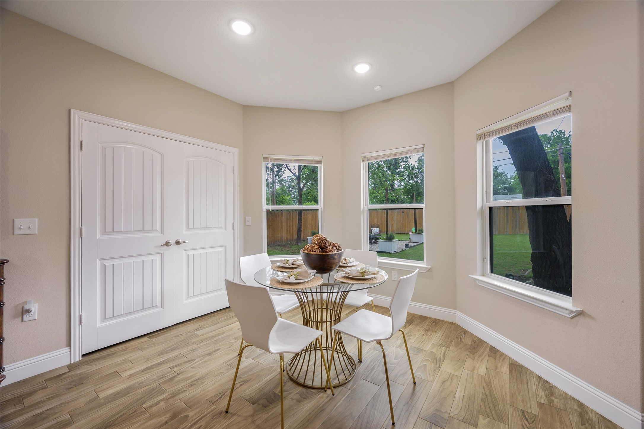 1239 E Woodin Boulevard Dallas TX 75216