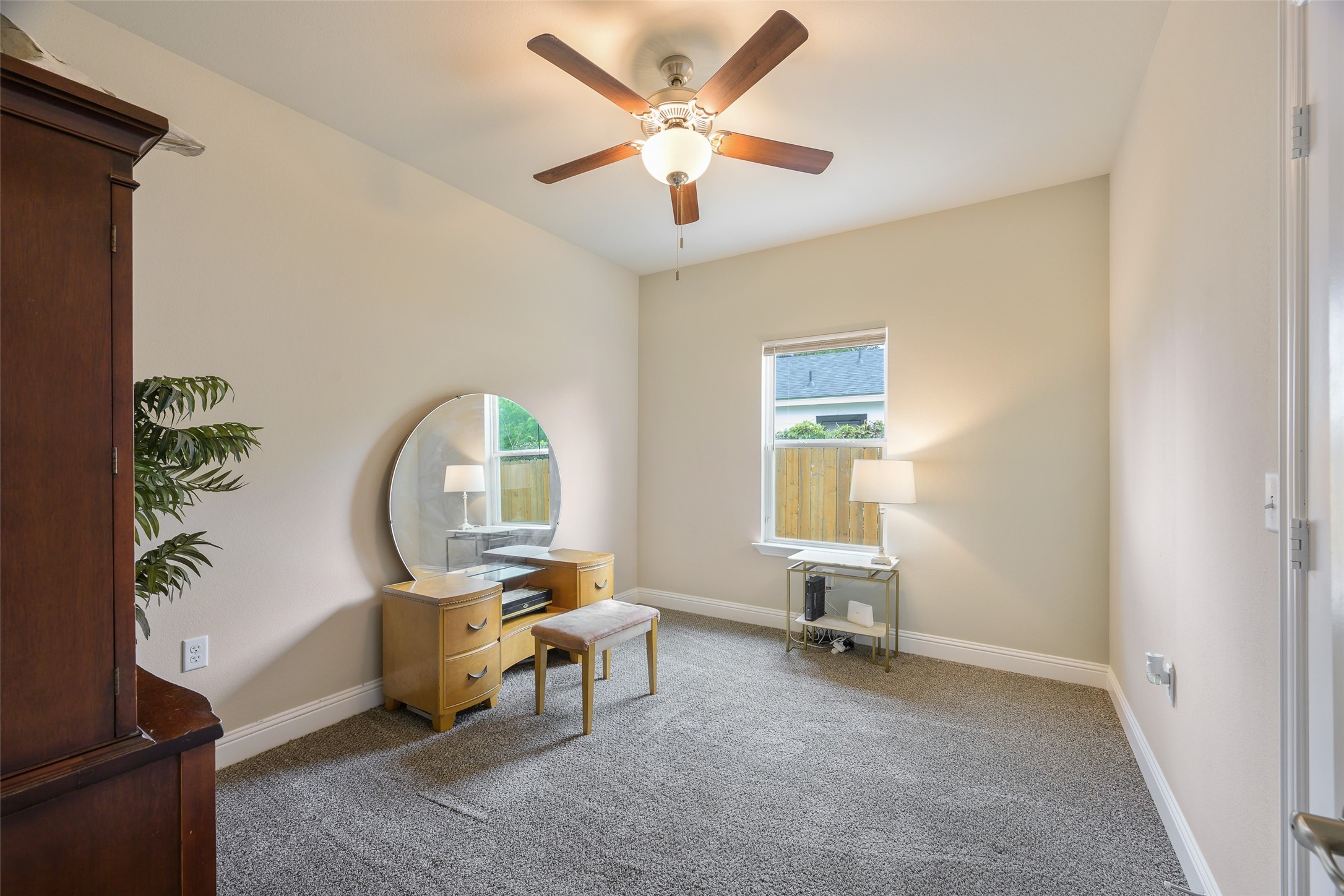 1239 E Woodin Boulevard Dallas TX 75216