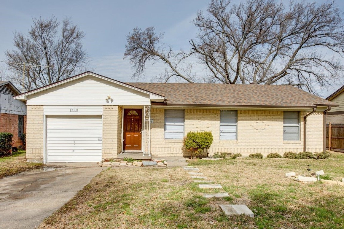 1527 Buena Vista Street Mesquite TX 75149
