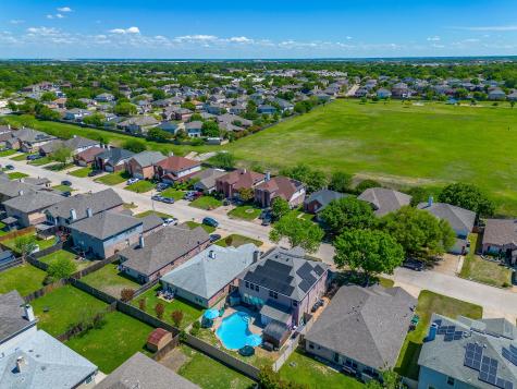 4816 Sleepy Ridge Circle Fort Worth TX 76133