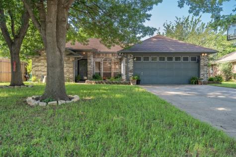 328 Matthew Court Burleson TX 76028