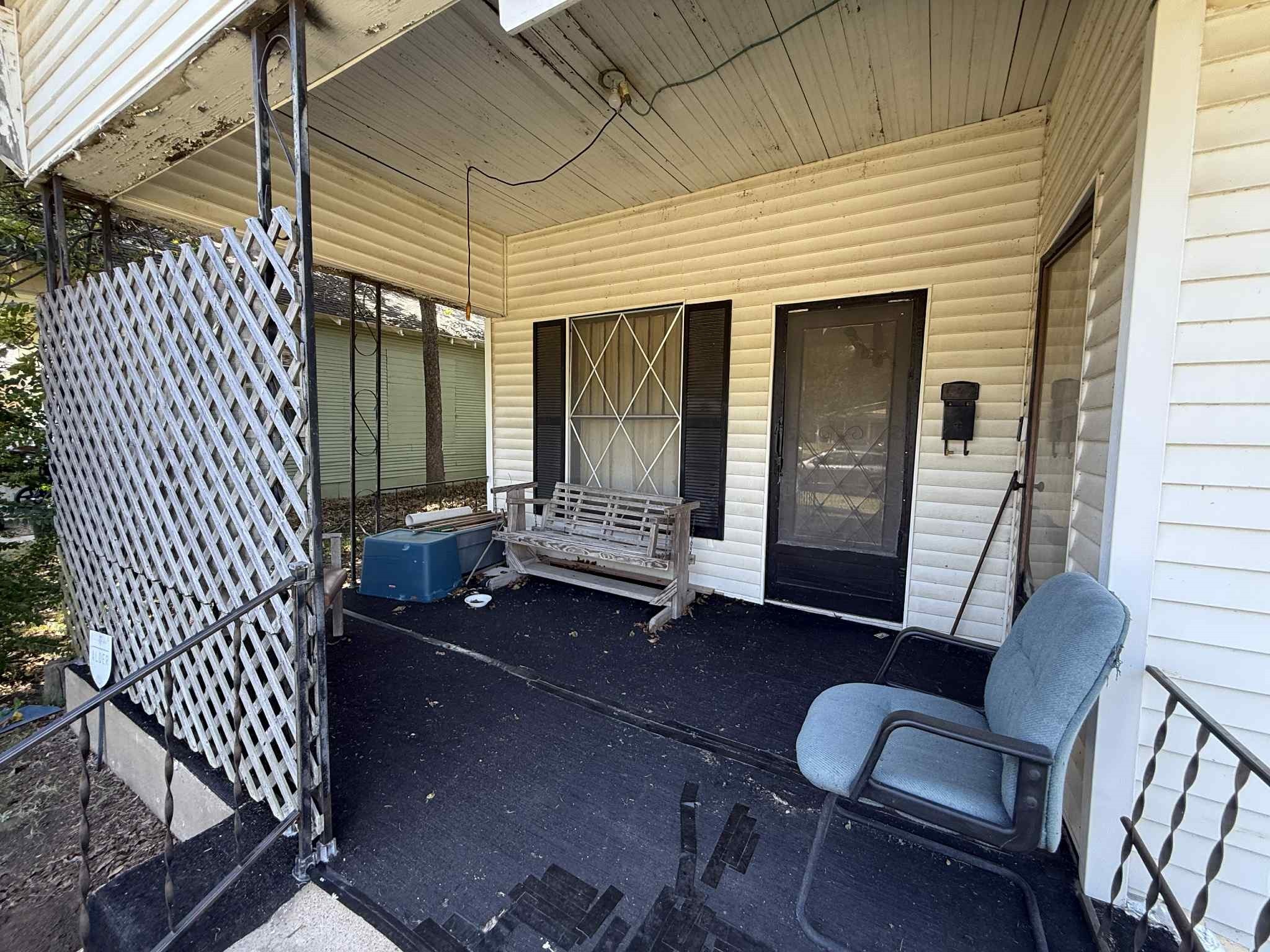 1010 W Woodard Street Denison TX 75020