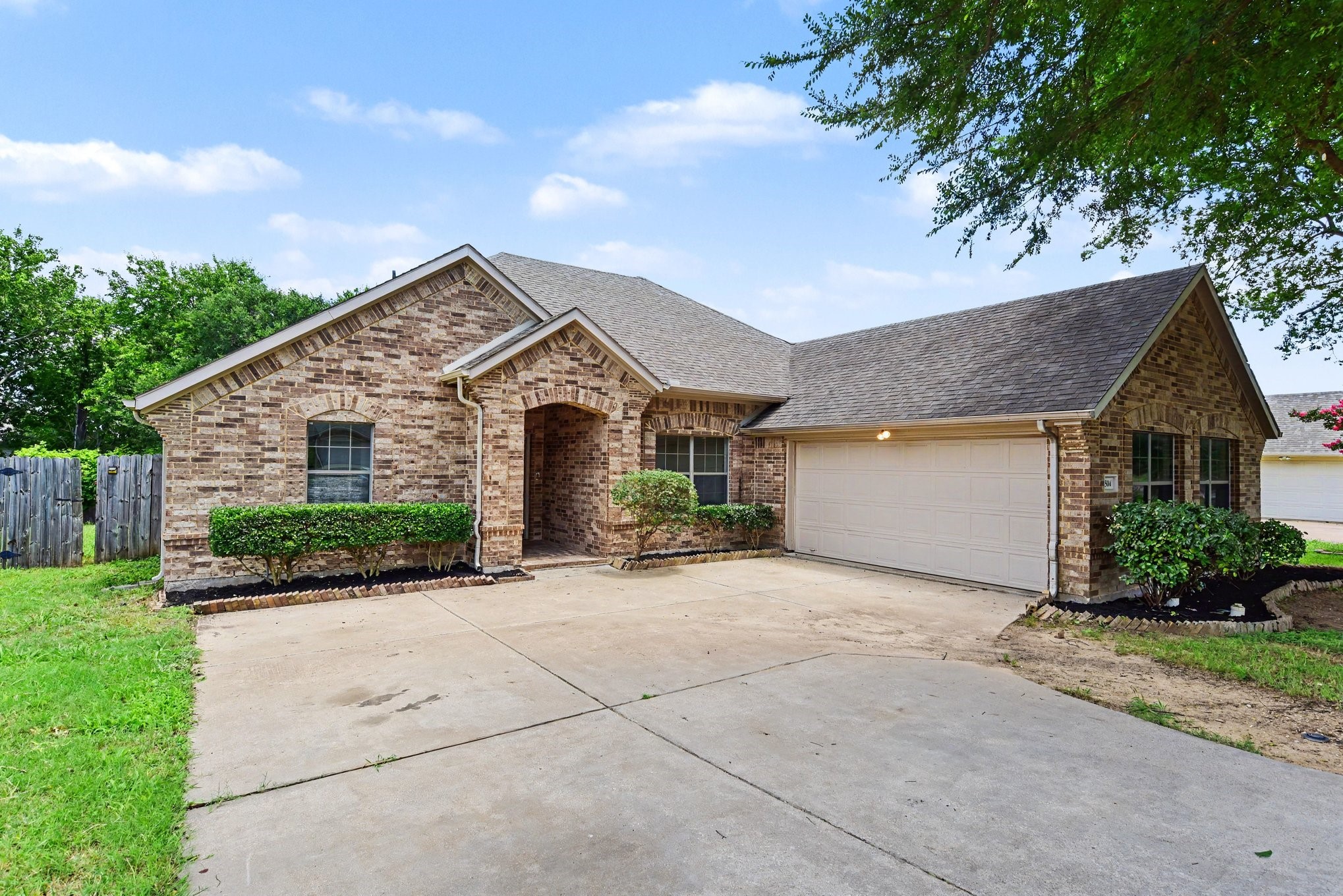 504 Hidden Meadow Court Desoto TX 75115