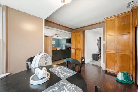 802 Crest Oak Court Arlington TX 76012