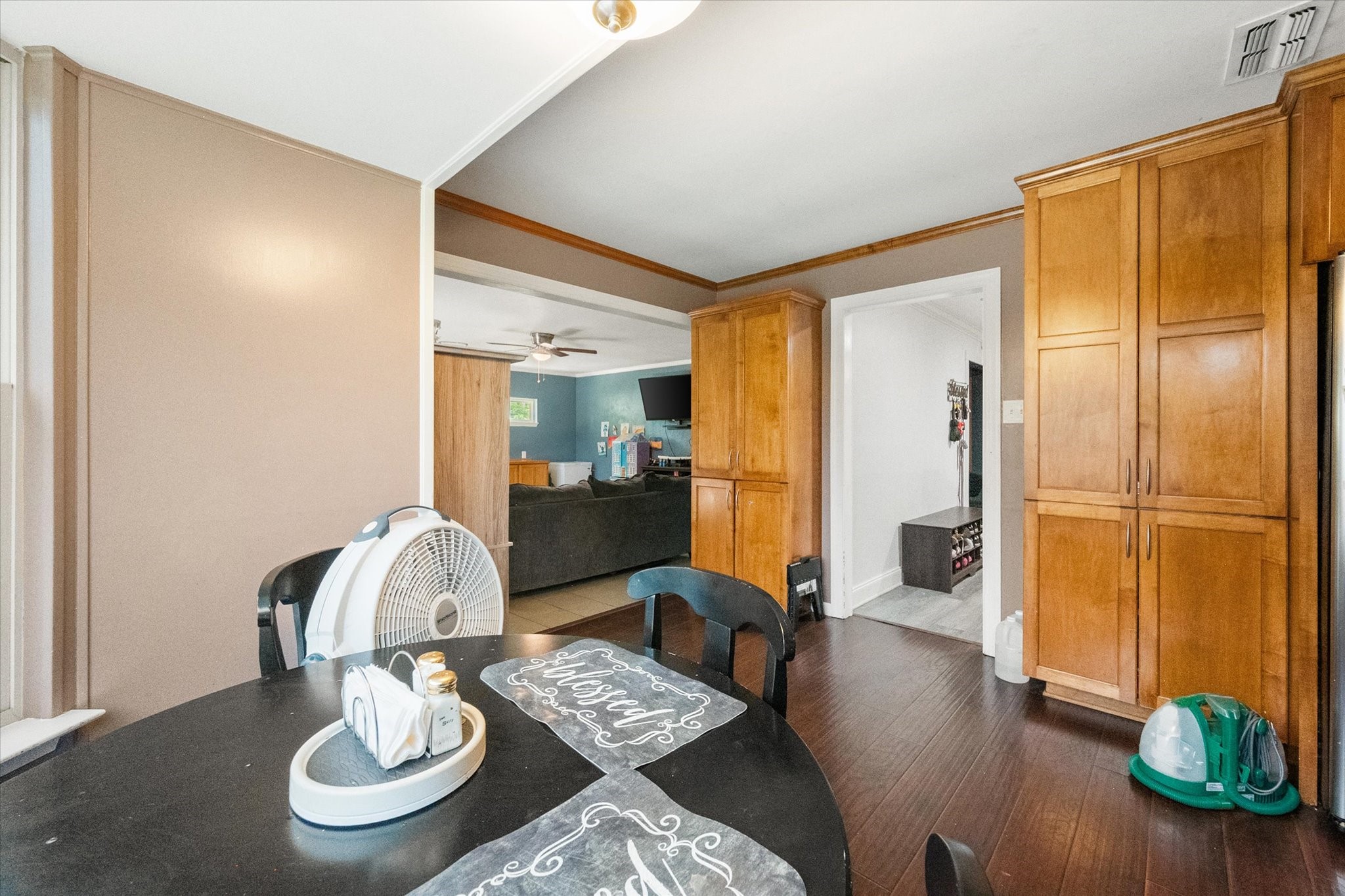 802 Crest Oak Court Arlington TX 76012