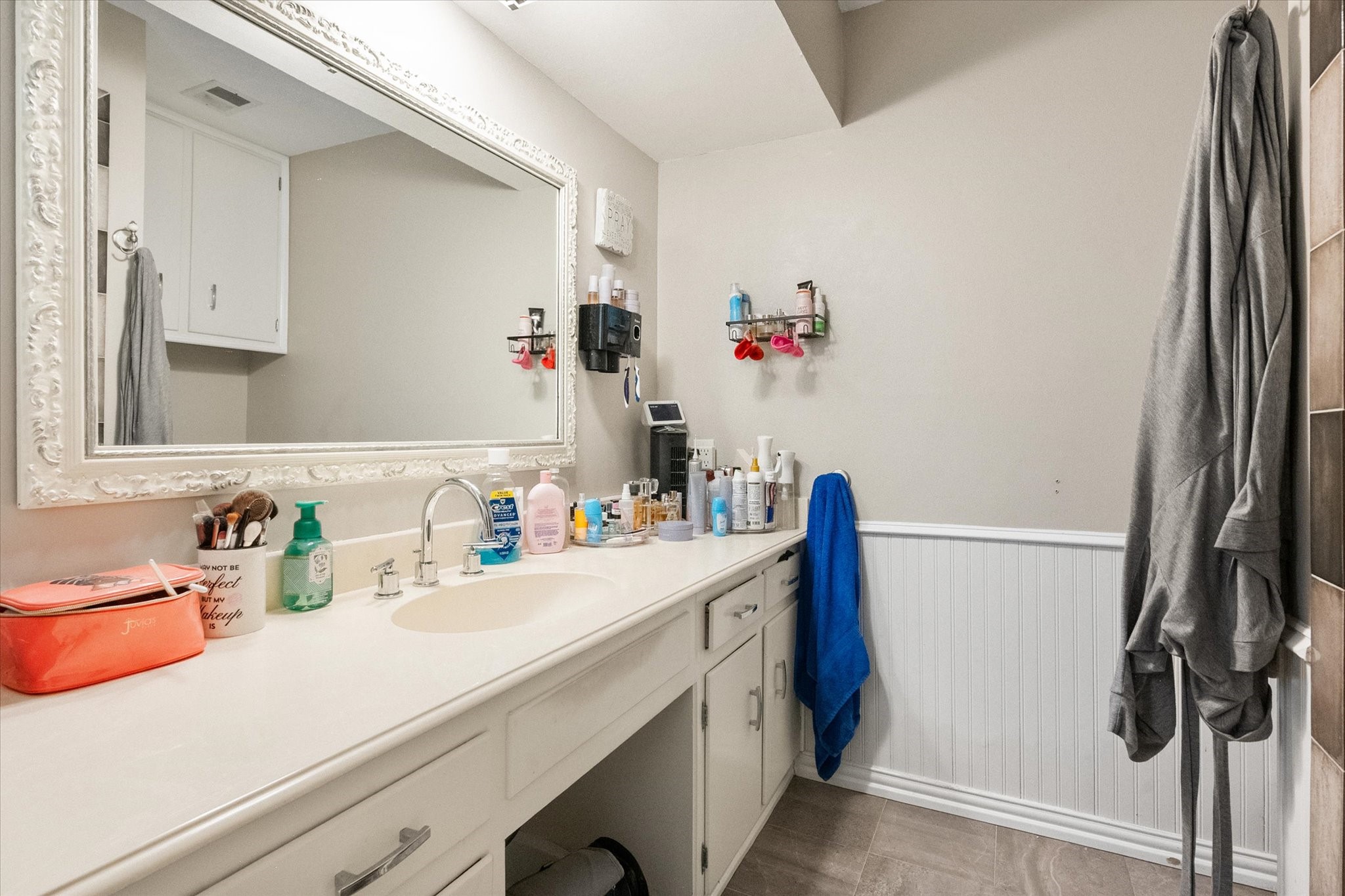 802 Crest Oak Court Arlington TX 76012