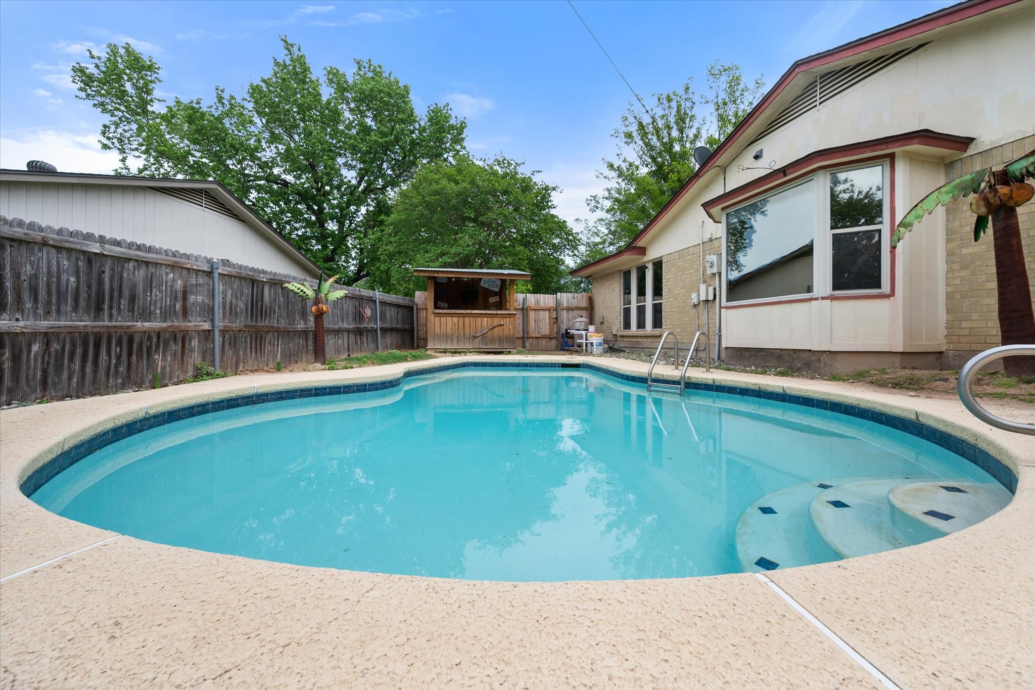 802 Crest Oak Court Arlington TX 76012