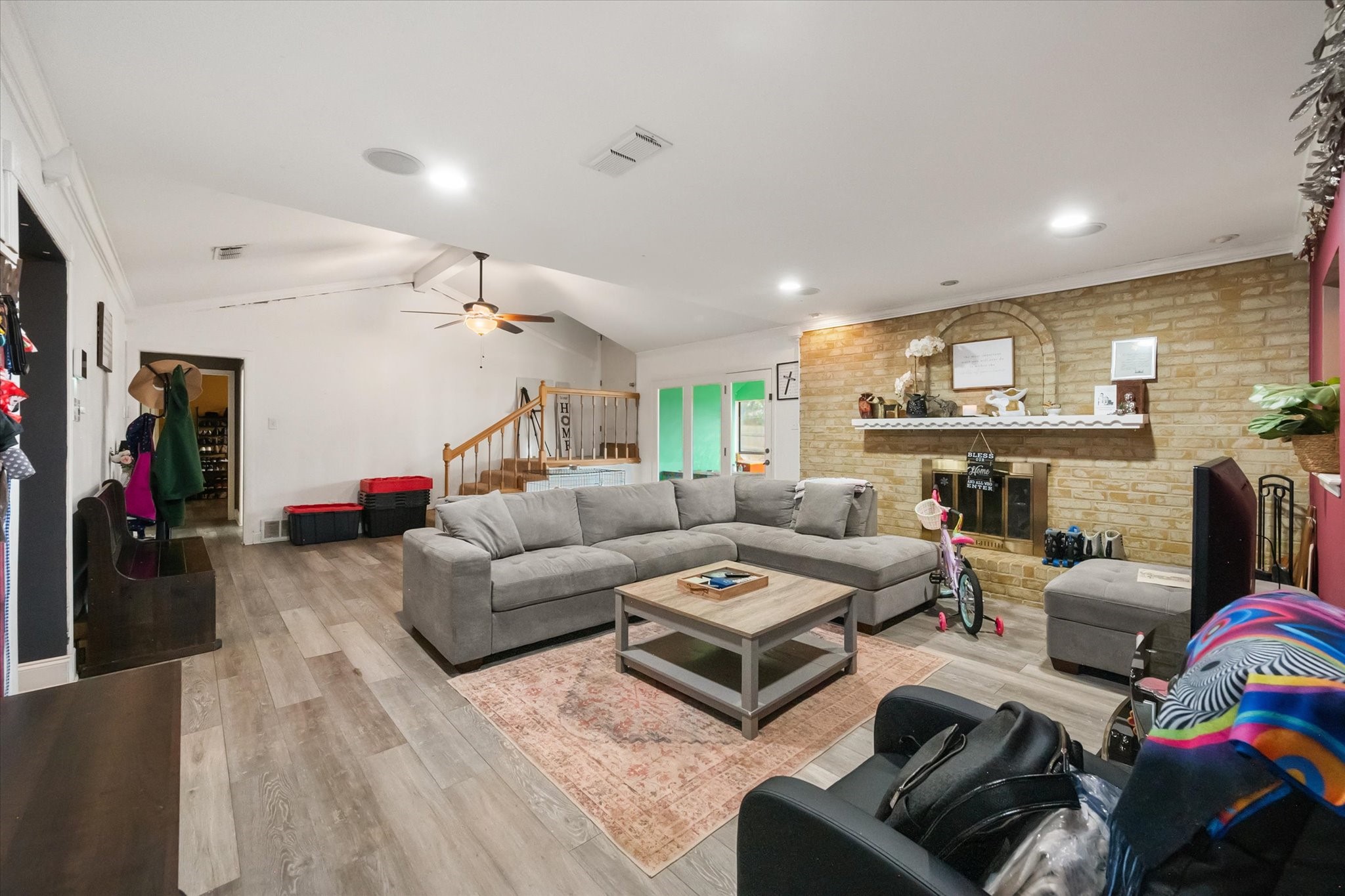 802 Crest Oak Court Arlington TX 76012