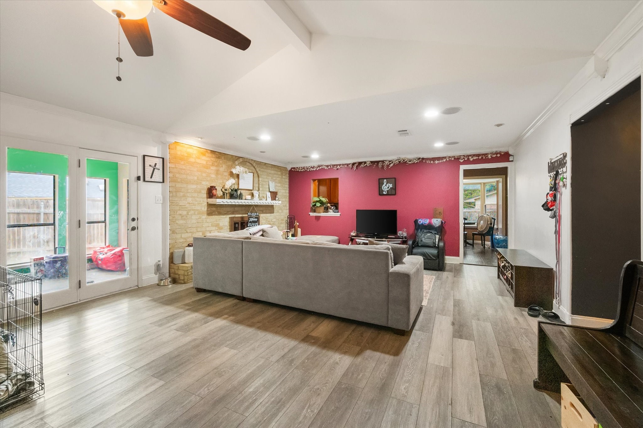 802 Crest Oak Court Arlington TX 76012