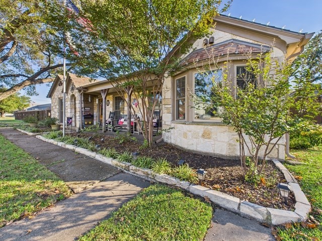 516 E 6th Street Irving TX 75060