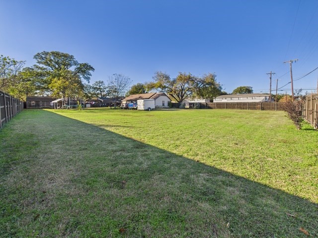516 E 6th Street Irving TX 75060