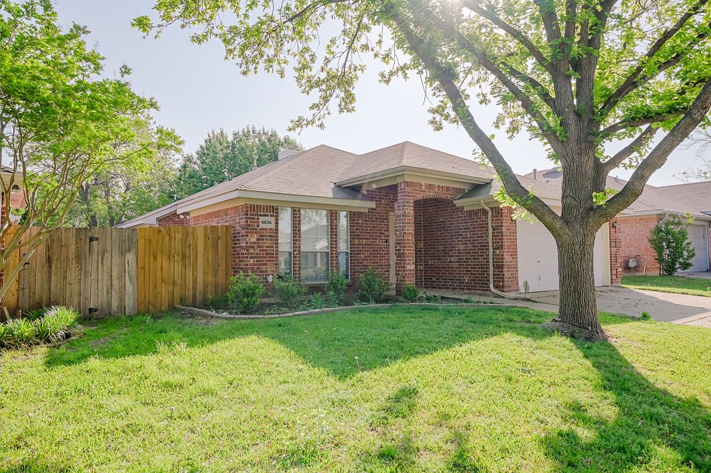 6836 Beverly Glen Drive Fort Worth TX 76132