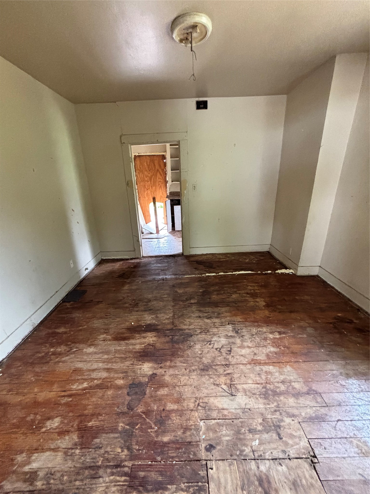 2006 Giddings Street Wichita Falls TX 76309