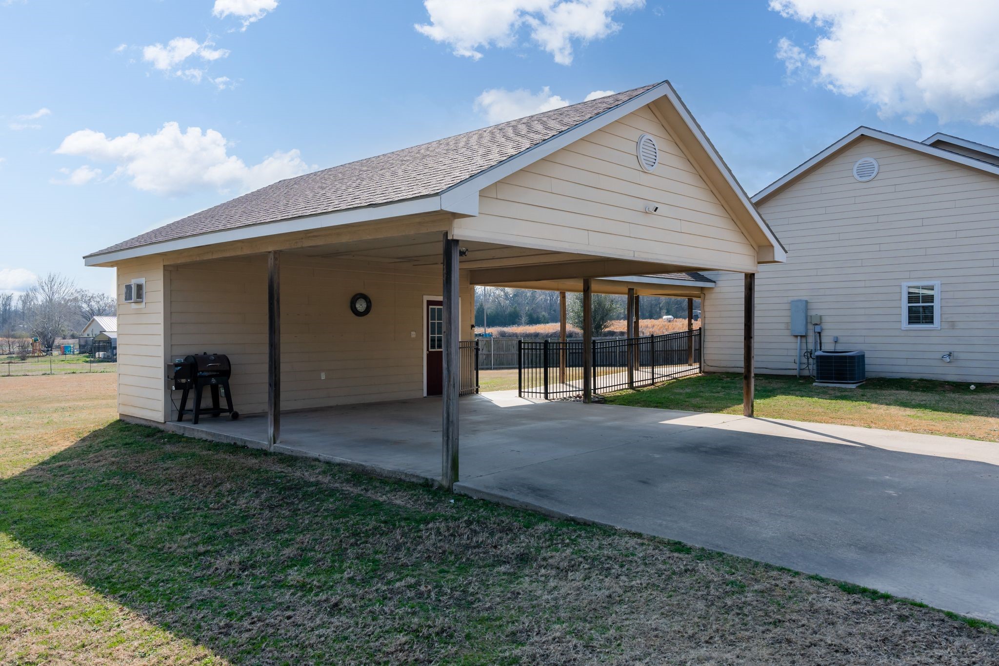 2801 County Road 1600 Alba TX 75410