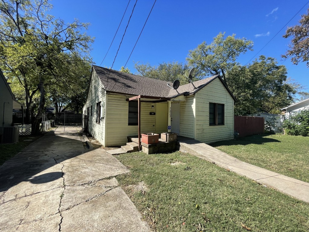 2423 N Prairie Avenue Dallas TX 75204