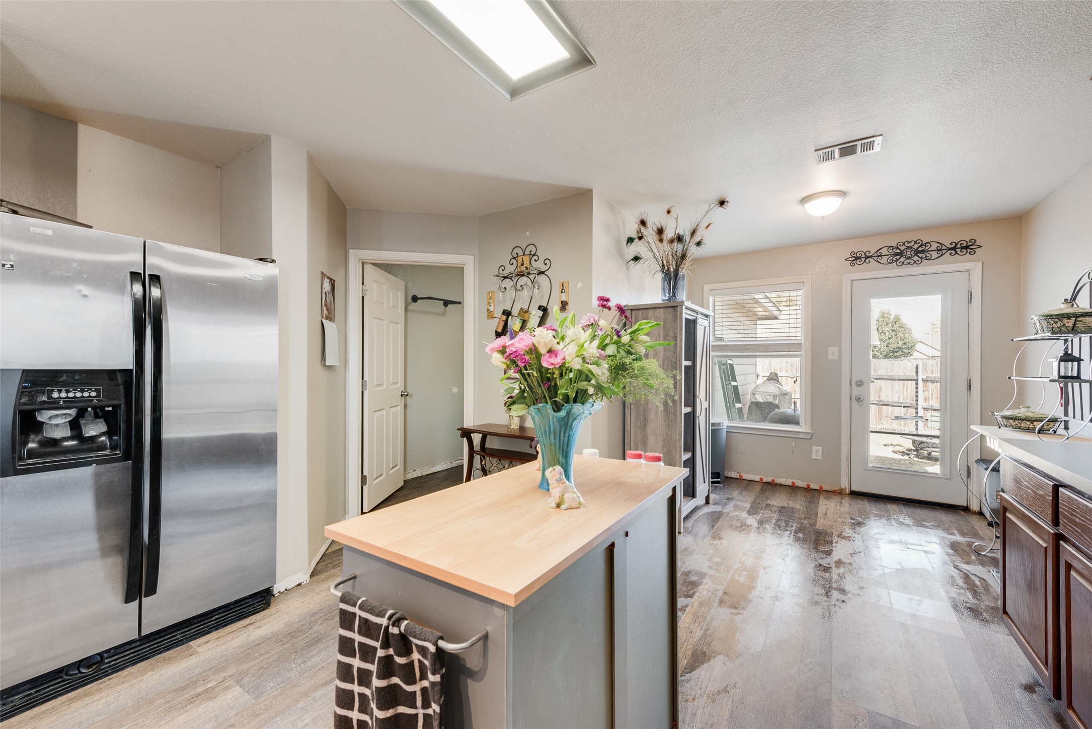 8933 Tucker Street Cross Roads TX 76227