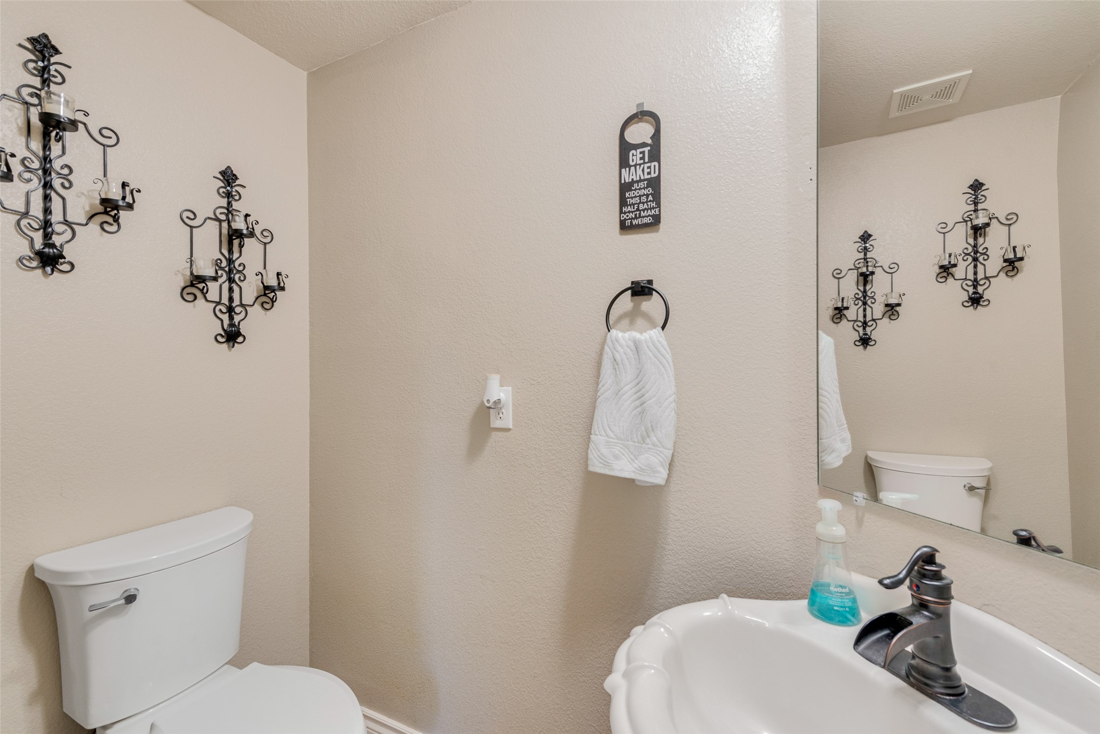 8933 Tucker Street Cross Roads TX 76227