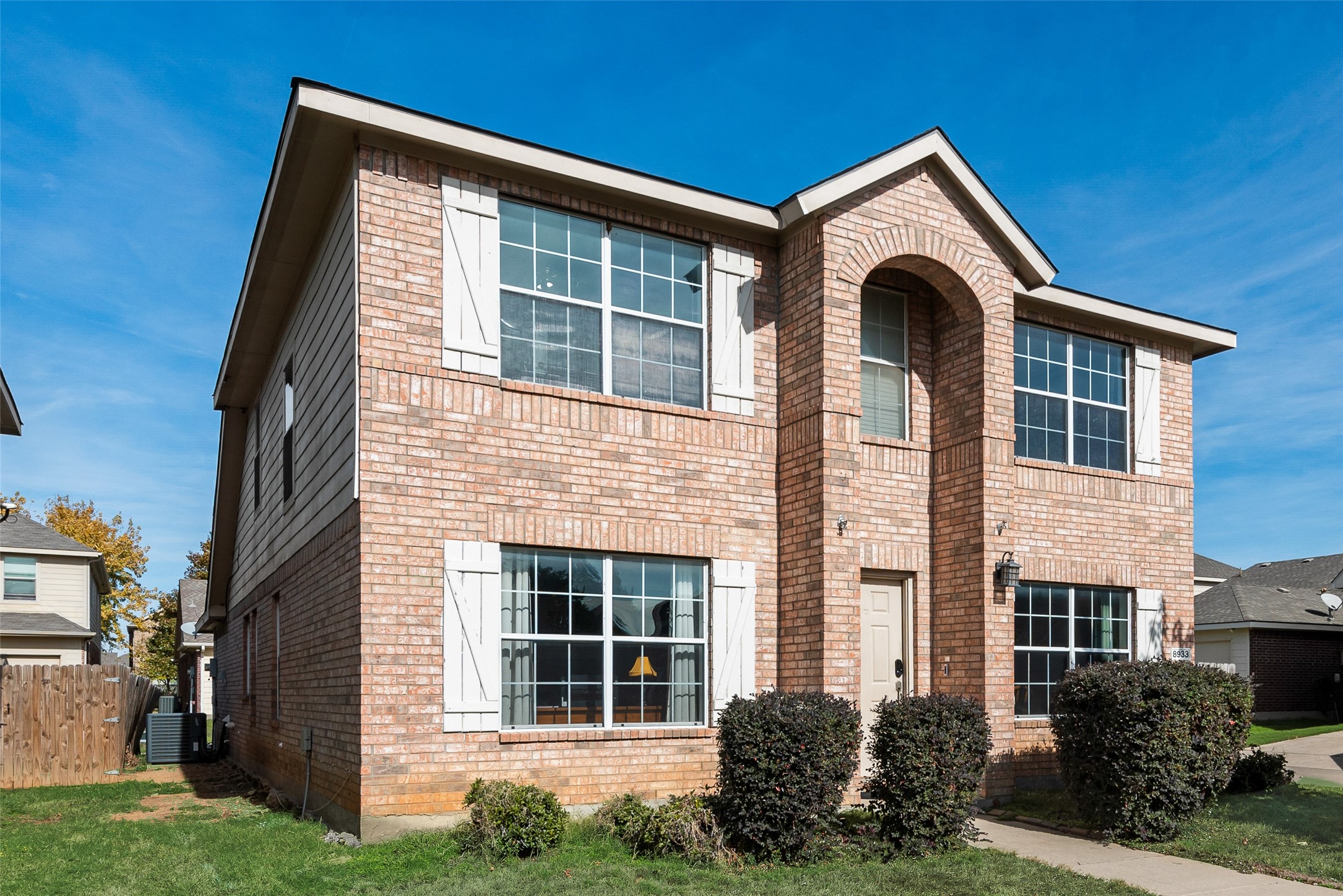 8933 Tucker Street Cross Roads TX 76227