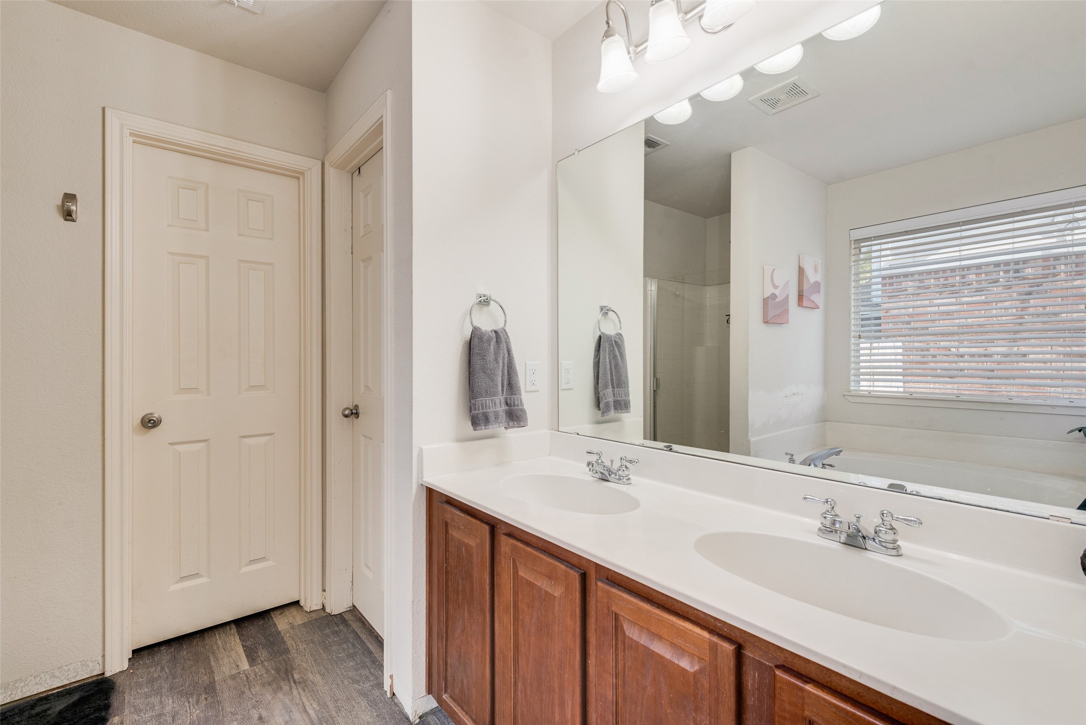 8933 Tucker Street Cross Roads TX 76227