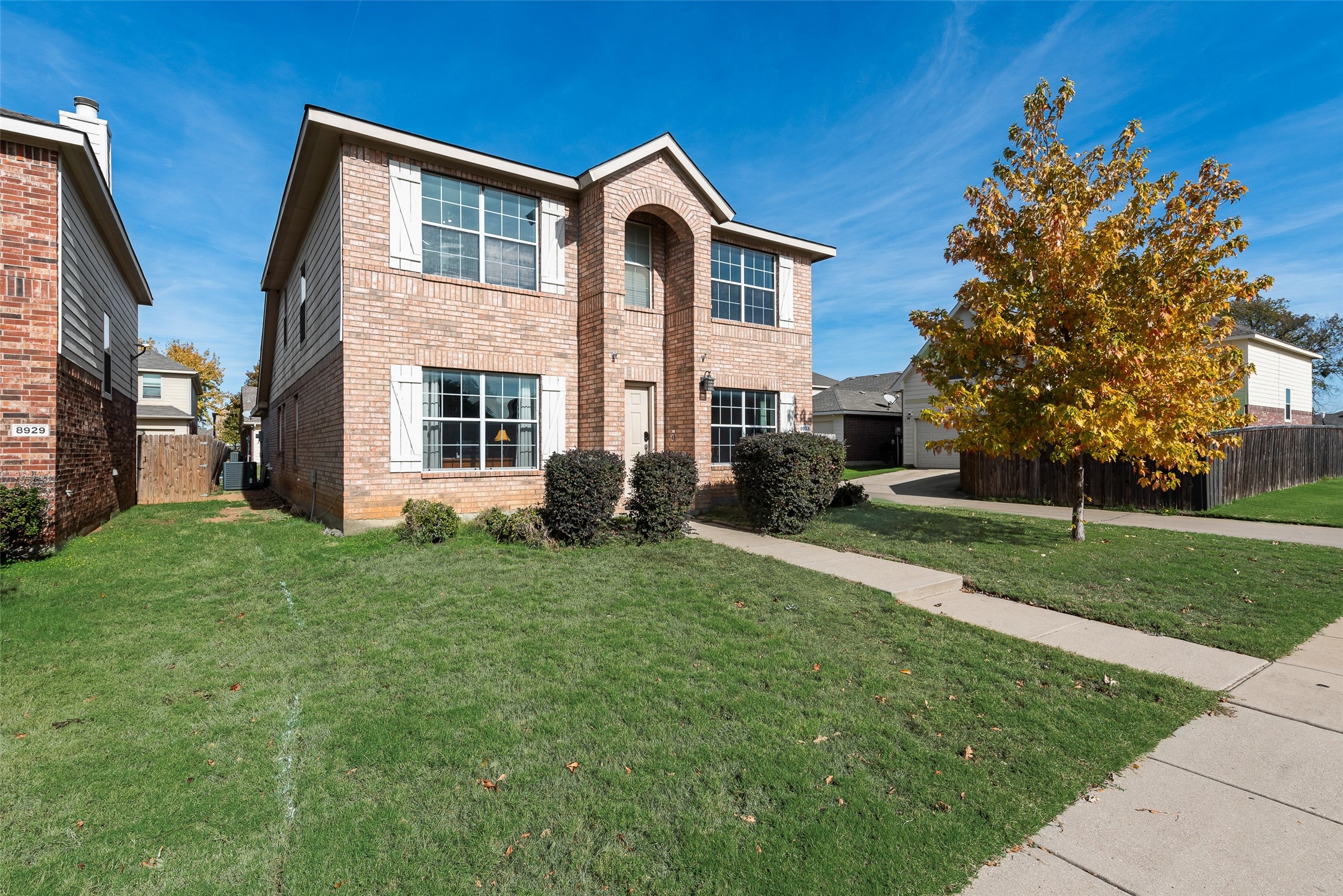 8933 Tucker Street Cross Roads TX 76227