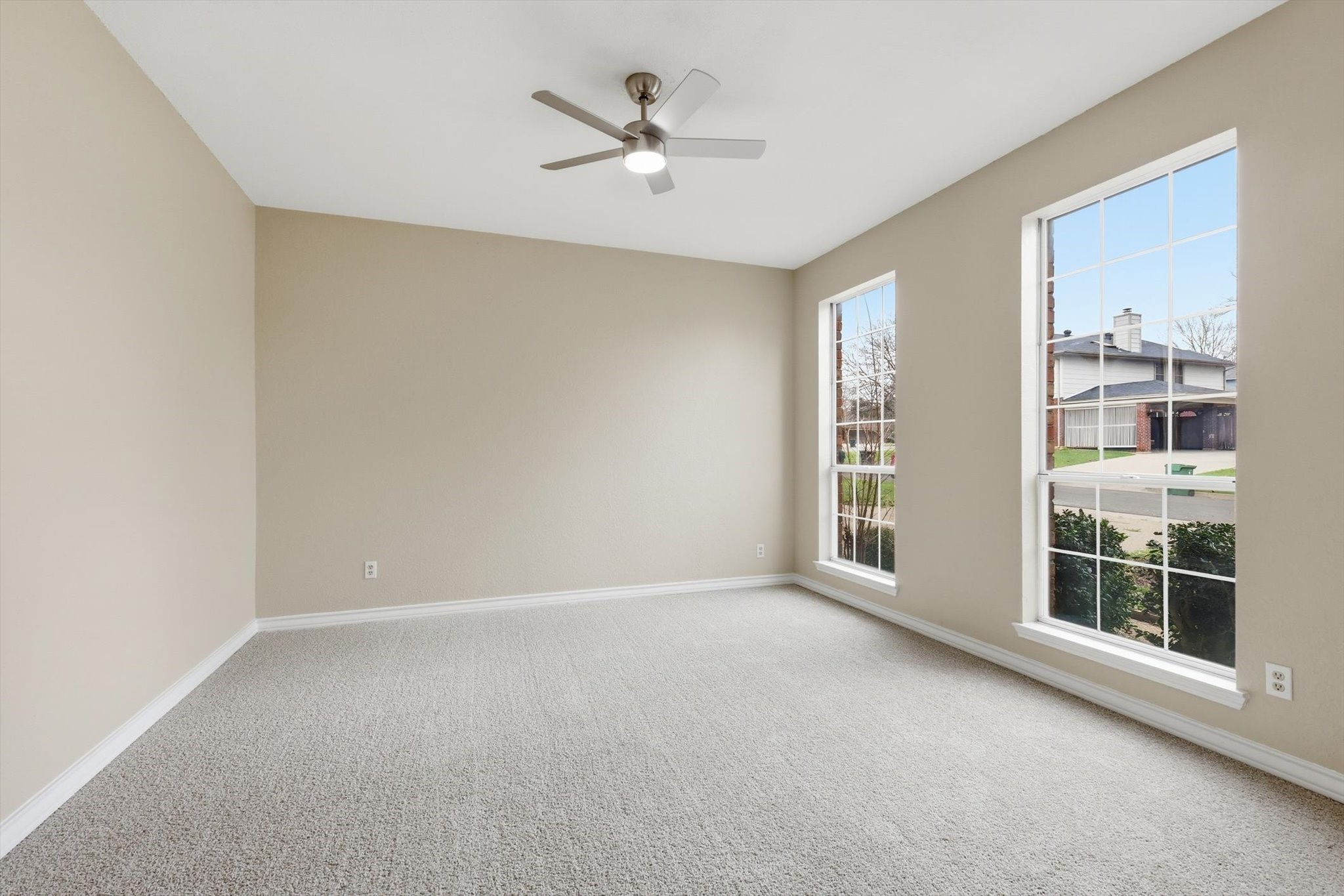 6204 Kingswood Drive Arlington TX 76001