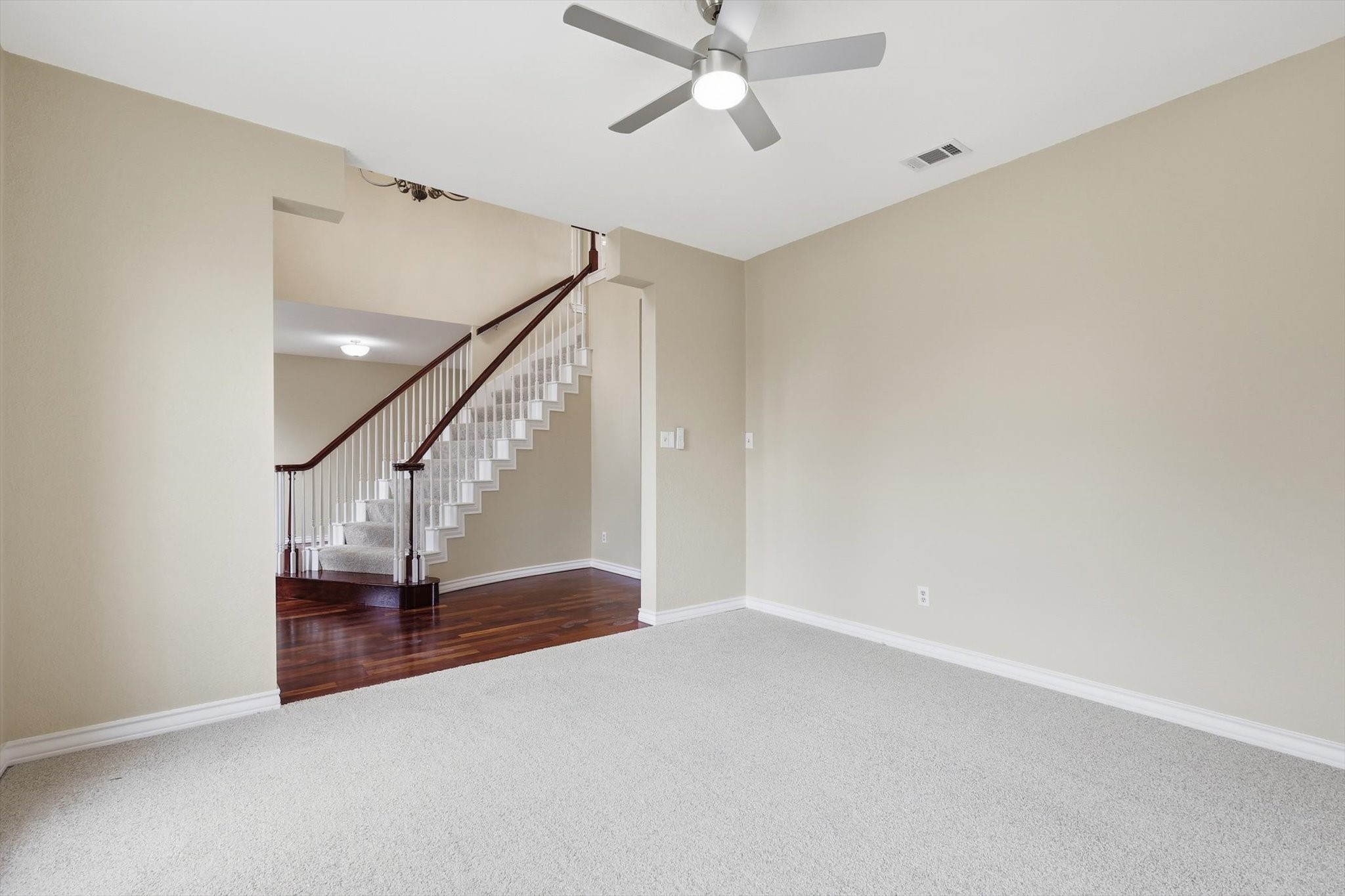 6204 Kingswood Drive Arlington TX 76001